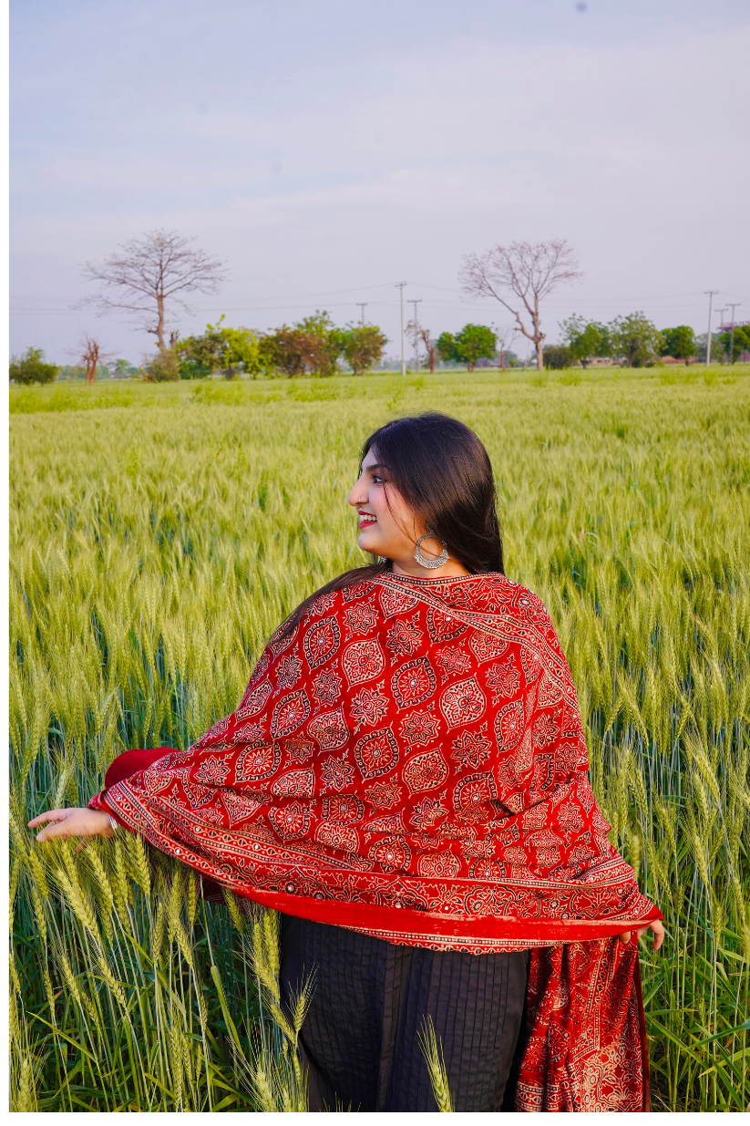 Gul Ajrak Chaadar