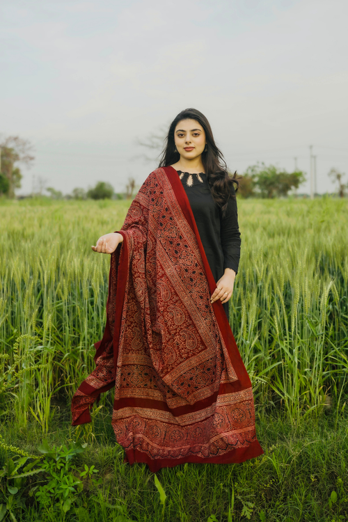 Dil Ruba Classic Red Ajrak