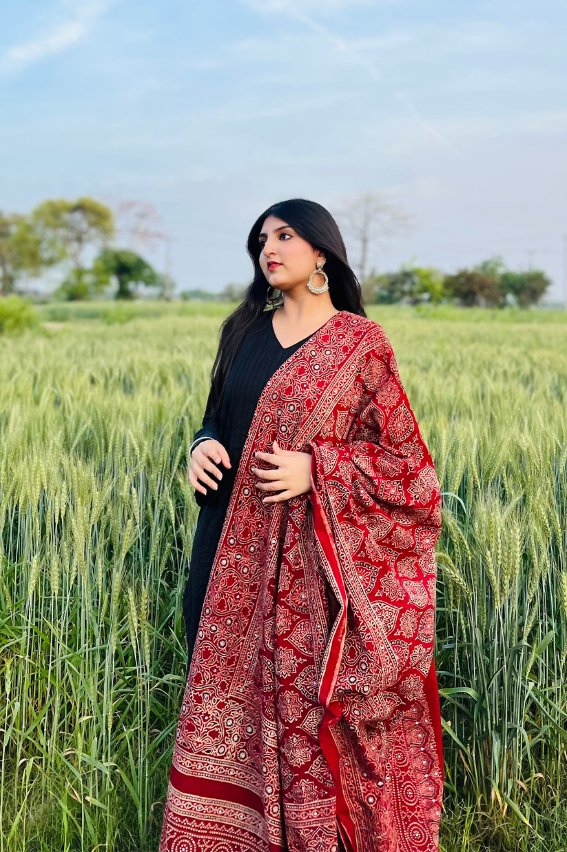 Gul Ajrak Chaadar